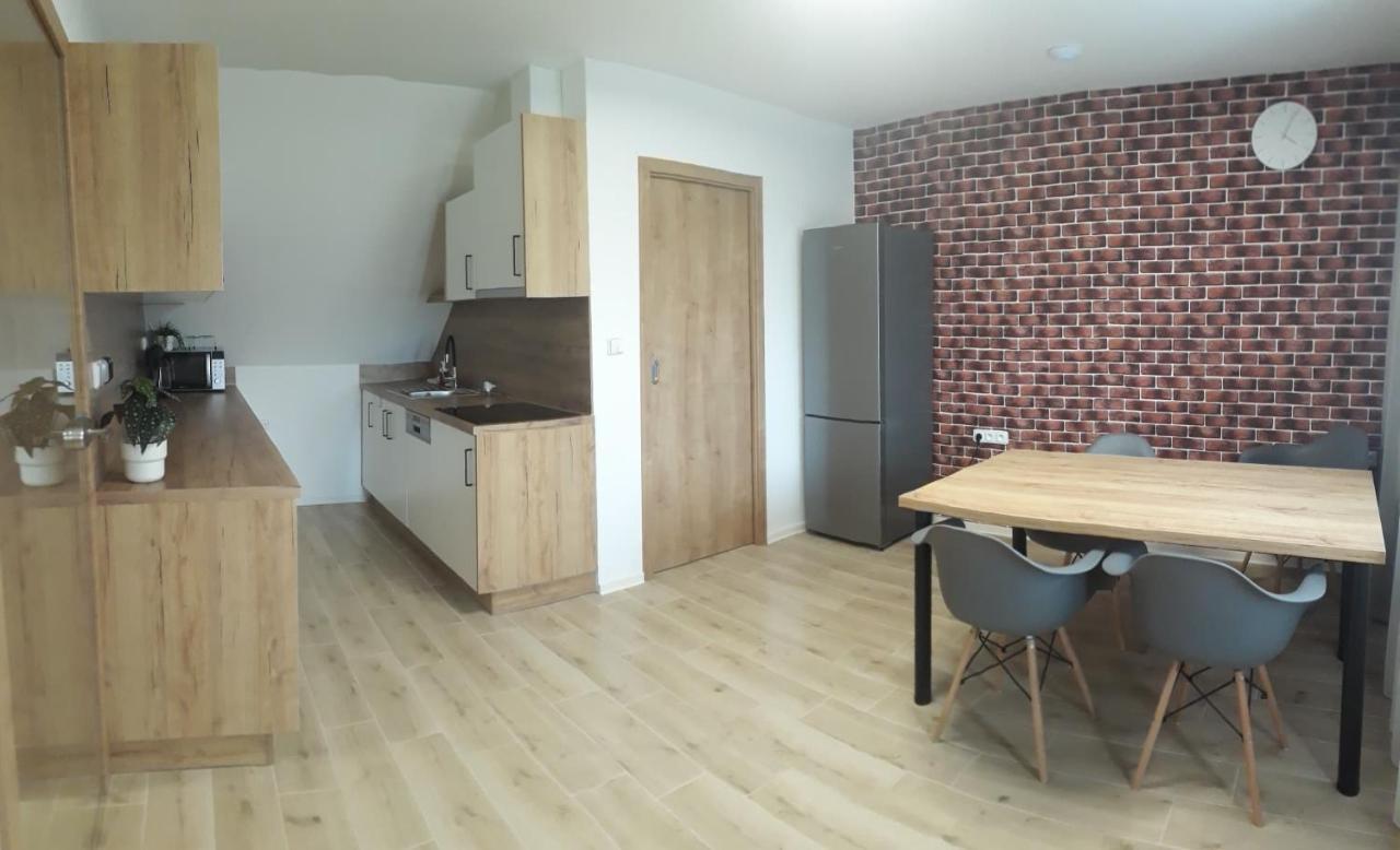 Apartmanovy Dum Na Kolonade Lednice Exterior photo
