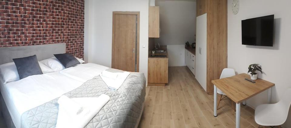 Apartmanovy Dum Na Kolonade Lednice Exterior photo
